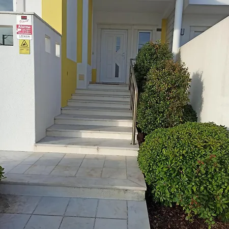 Holiday home Merci House Carvoeira