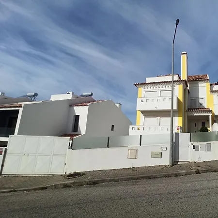 Merci House Holiday home *